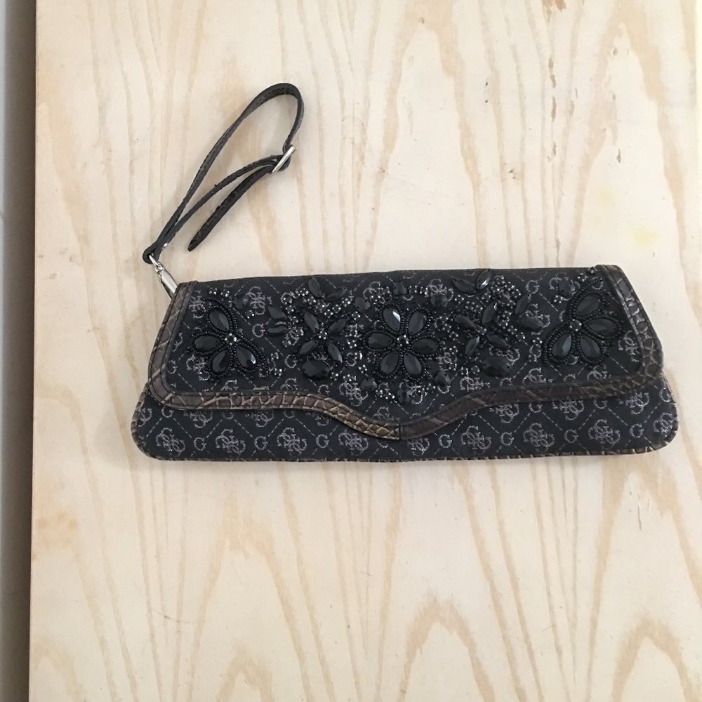 GUESS Evening Clutch / Wristlet